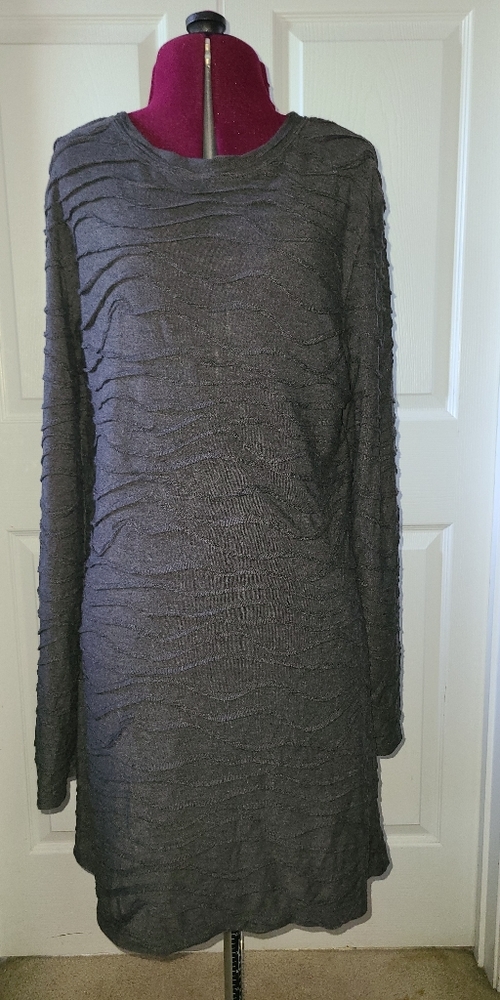 BISOU BISOU LONG SLEEVE DRESS NWT XL
